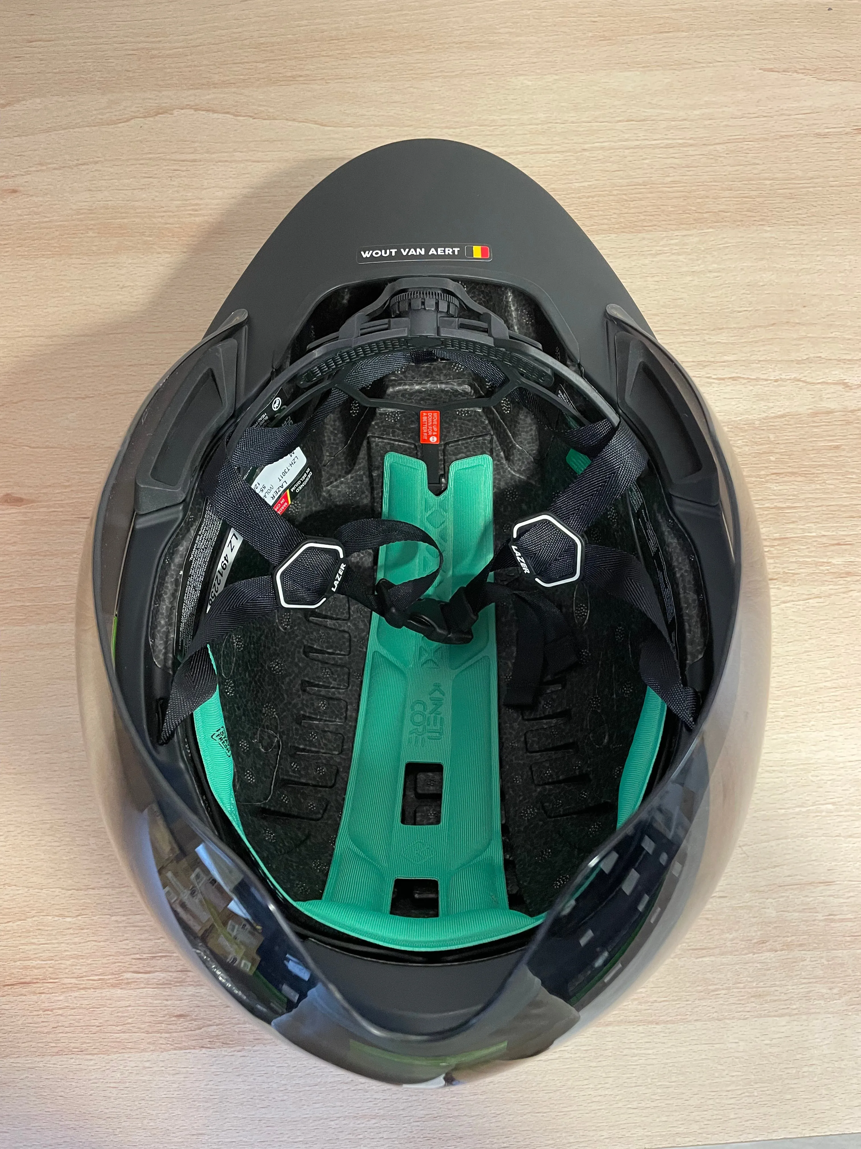 Team Jumbo Visma - Lazer Volante Green WOUT VAN AERT